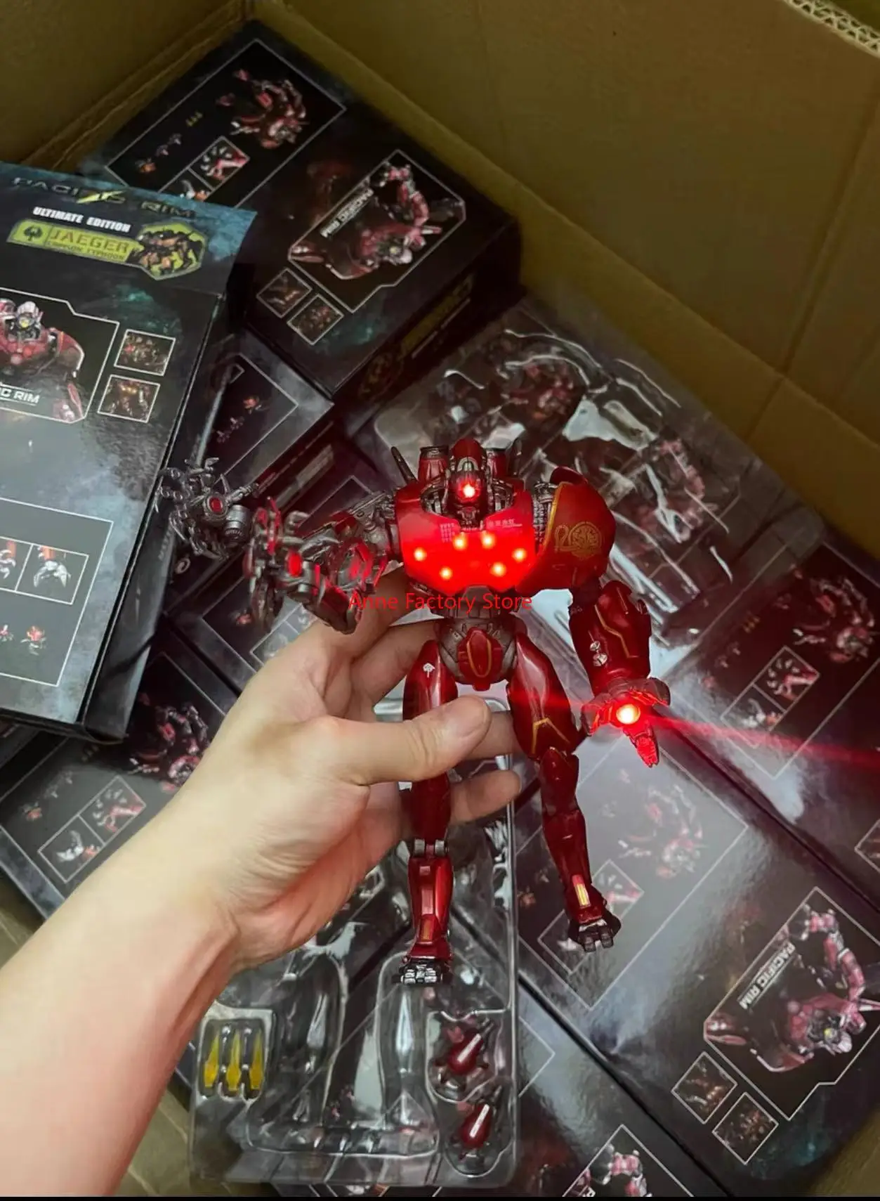 Spot agora luz 20cm emit neca  - Model Kit Pacific Rim avaliação e preço