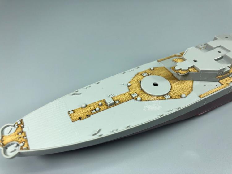 Deck de madeira em escala 1/70 - Model Kit Uss Missouri avaliação e preço