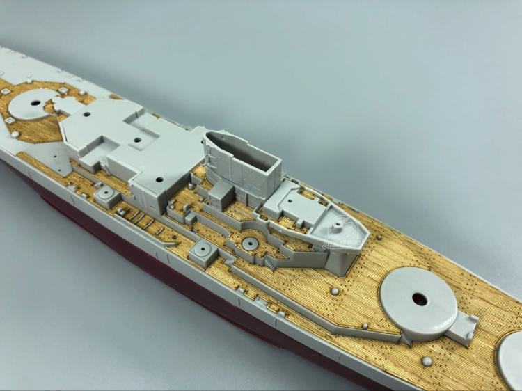 Deck de madeira em escala 1/70 - Model Kit Uss Missouri avaliação e preço